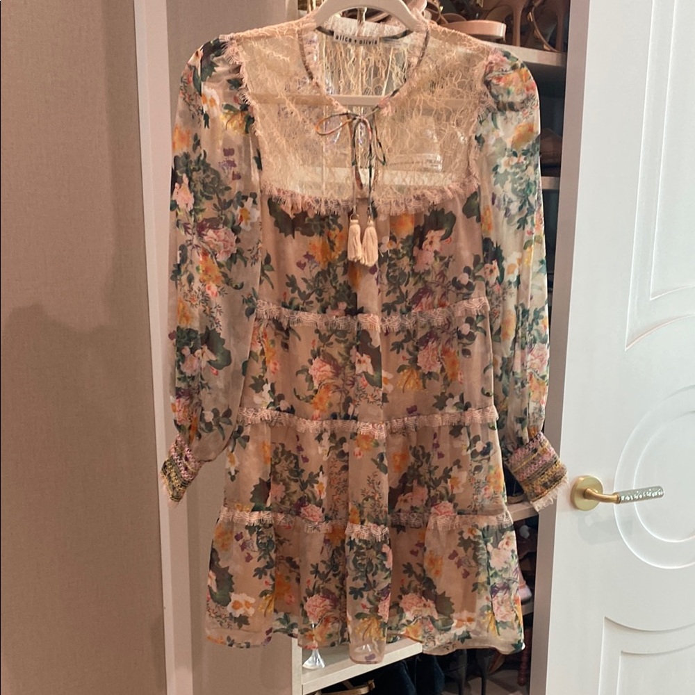 Alice + Olivia Floral Lace Mini Dress - Picture 6 of 11